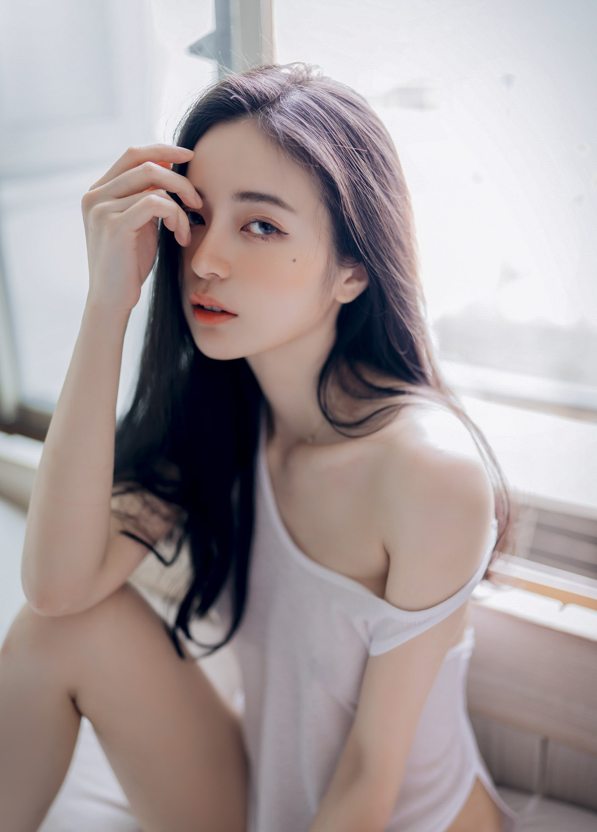 仙仙辰久違單人寫真🔞誠意超豐富寫真,全裸拍攝加六套服裝,爆炸性感女友系辰辰 Vol.02
