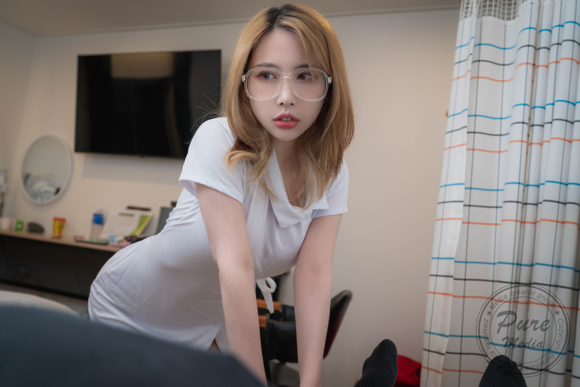 Uhye 이유혜, [PURE MEDIA] Vol.206 누드 디지털화보 Set.01