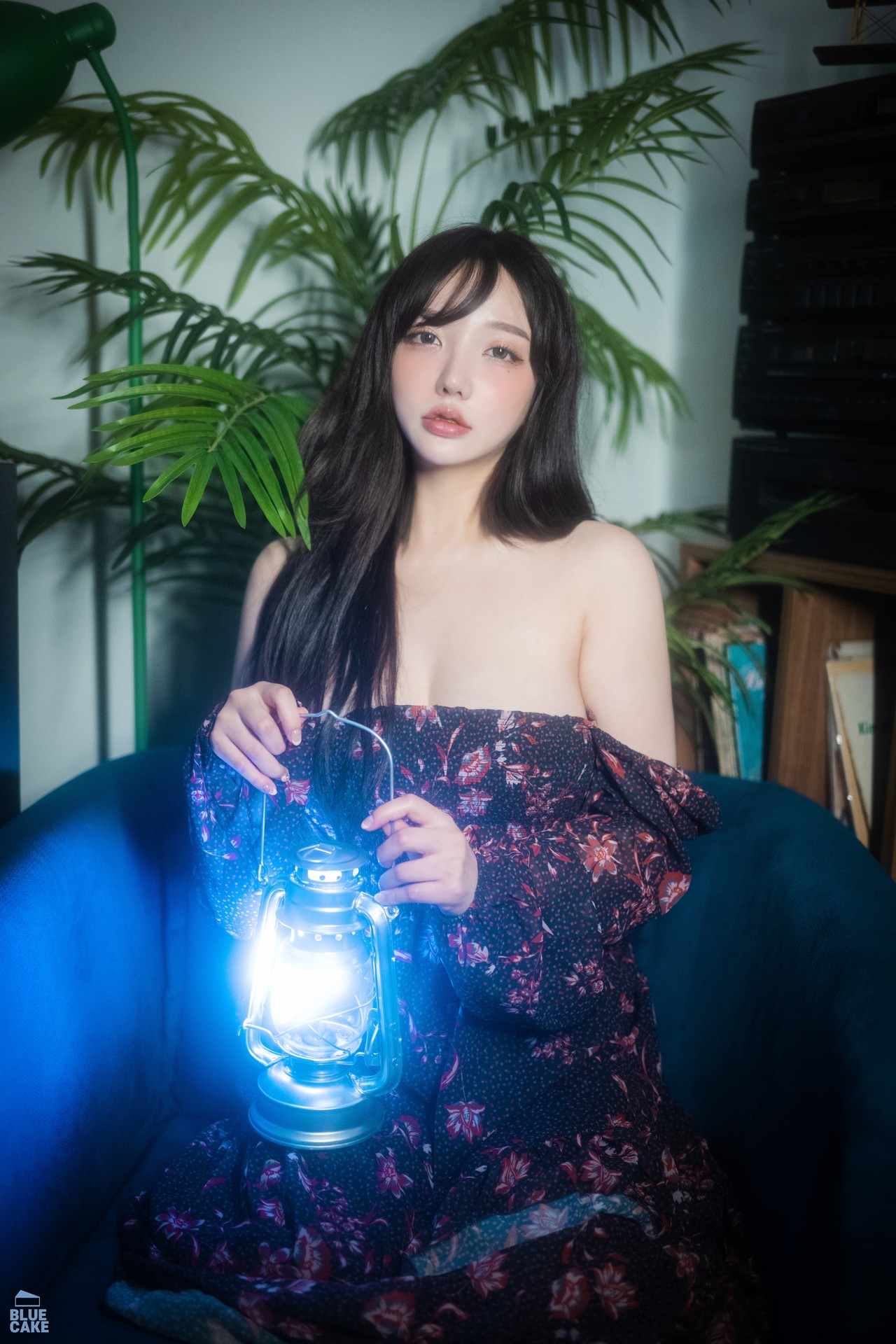 Son Yeeun 손예은, [BLUECAKE] Nothing RED+