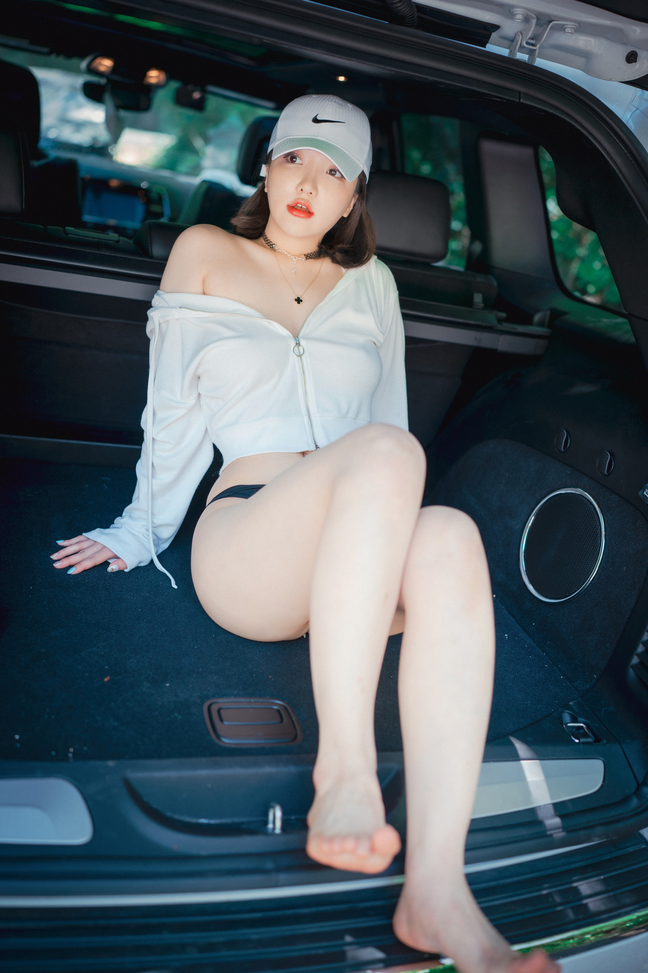 Son Yeeun 손예은, [DJAWA] Naughty Trekking Set.05