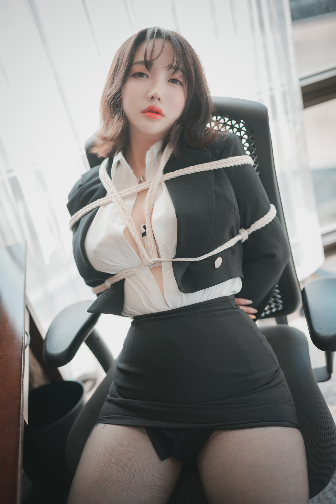 Son Yeeun 손예은, [DJAWA] Knotting Class #6 – Set.02