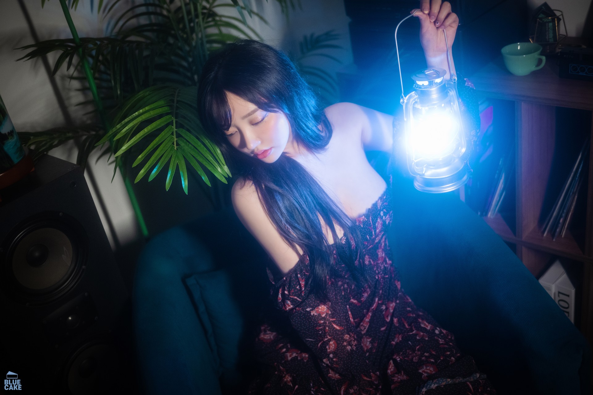 Son Yeeun 손예은, [BLUECAKE] Nothing RED+