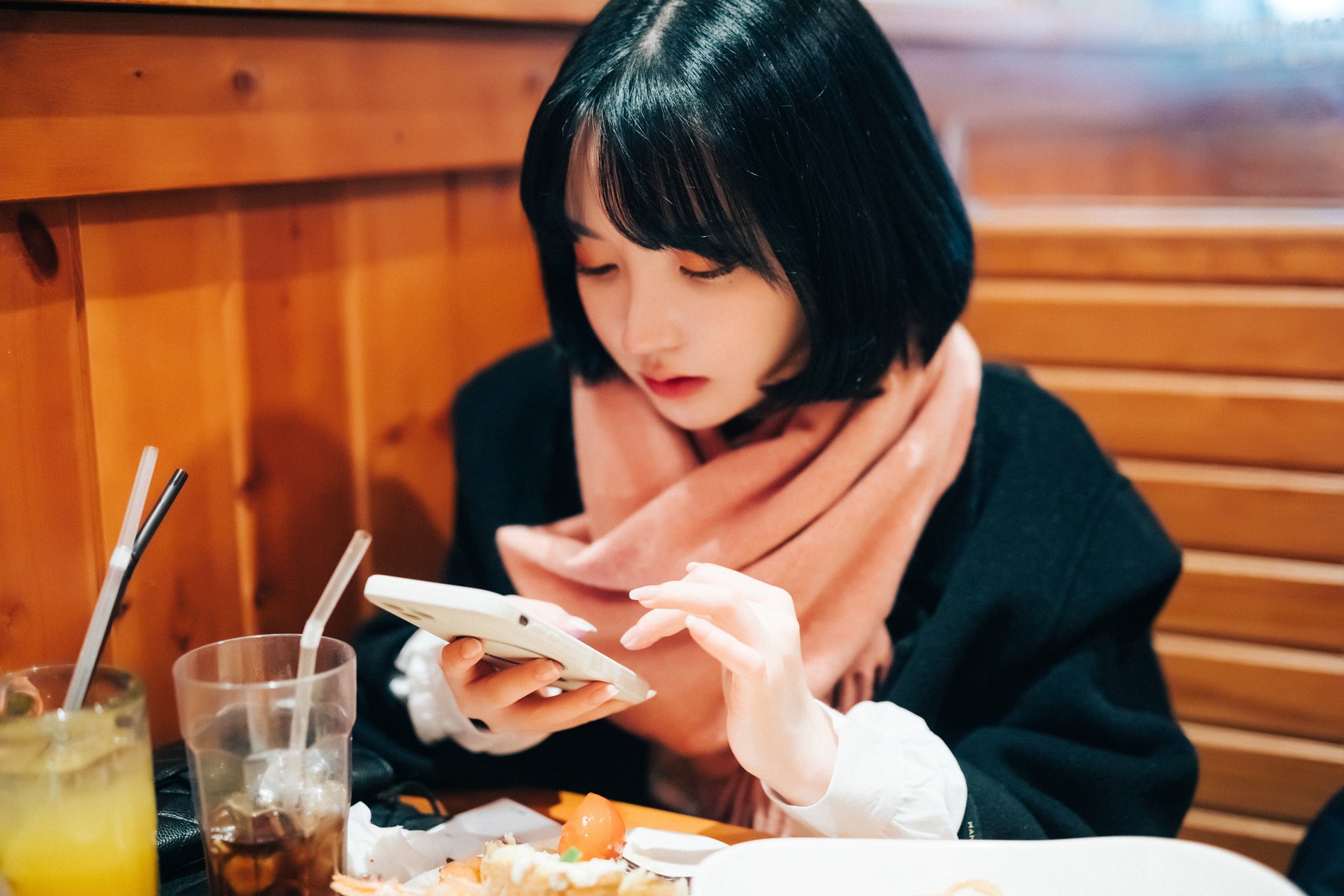 Son Yeeun 손예은, [LOOZY] Doube Date Ye-Eun Set.01