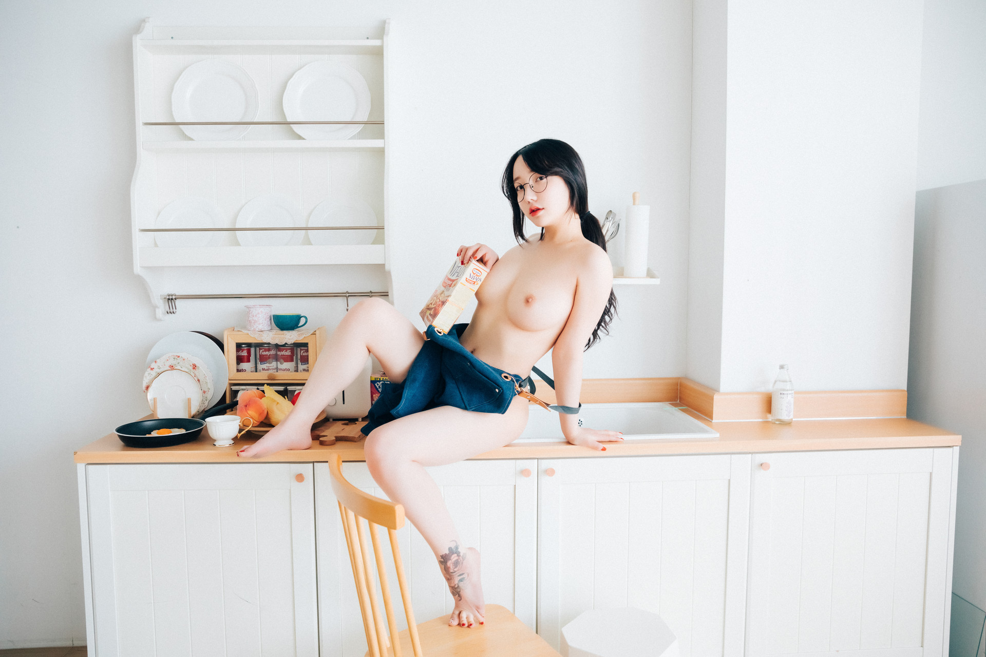 Son Yeeun 손예은, [Loozy] Nudy Painter + S.ver – Set.02