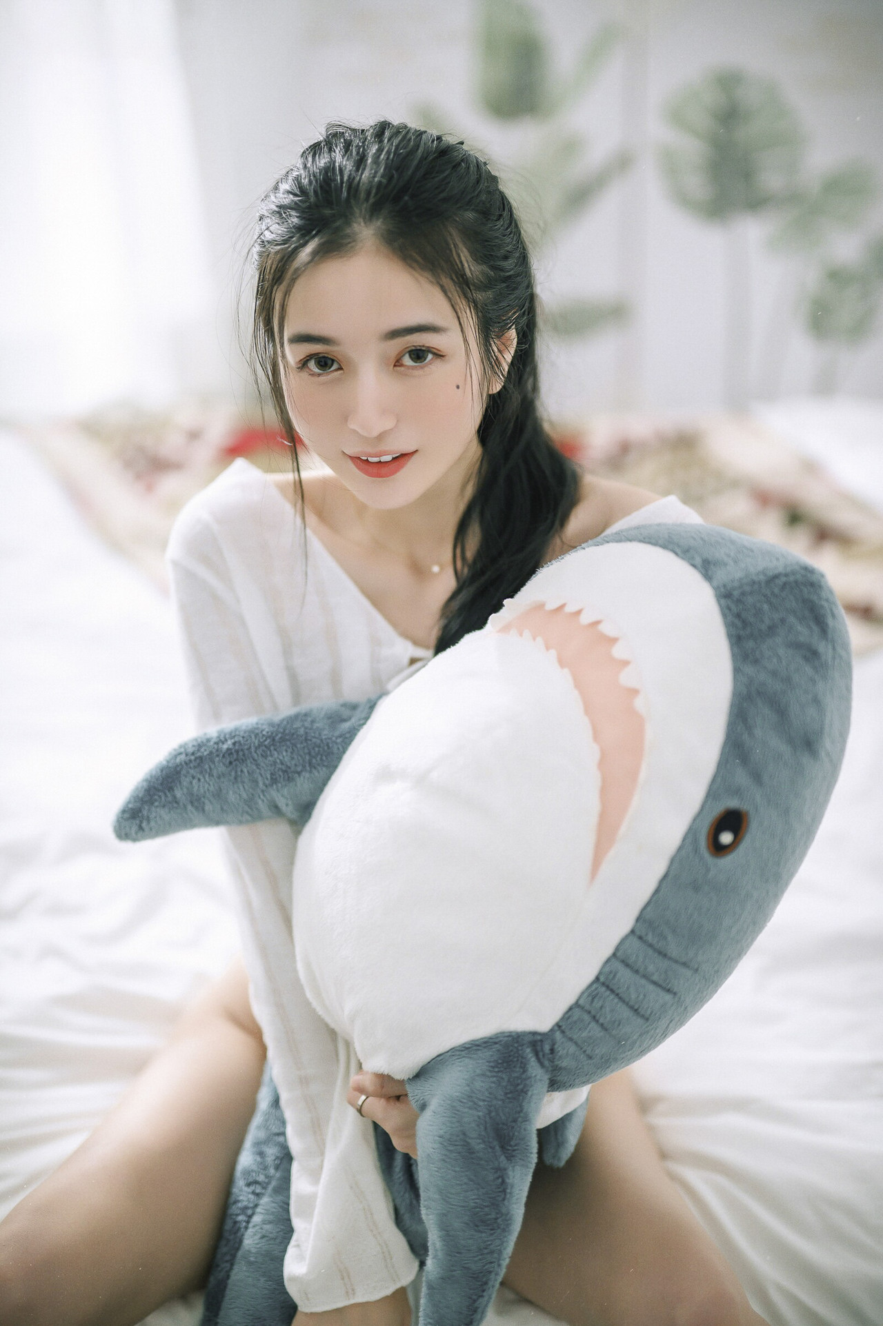 JVID精品 超仙辰辰 💕 仙女下凡玩遊戲輸了，成為任你使喚、讓你舒服的一日女友，隱藏版更多超性感畫面唷！