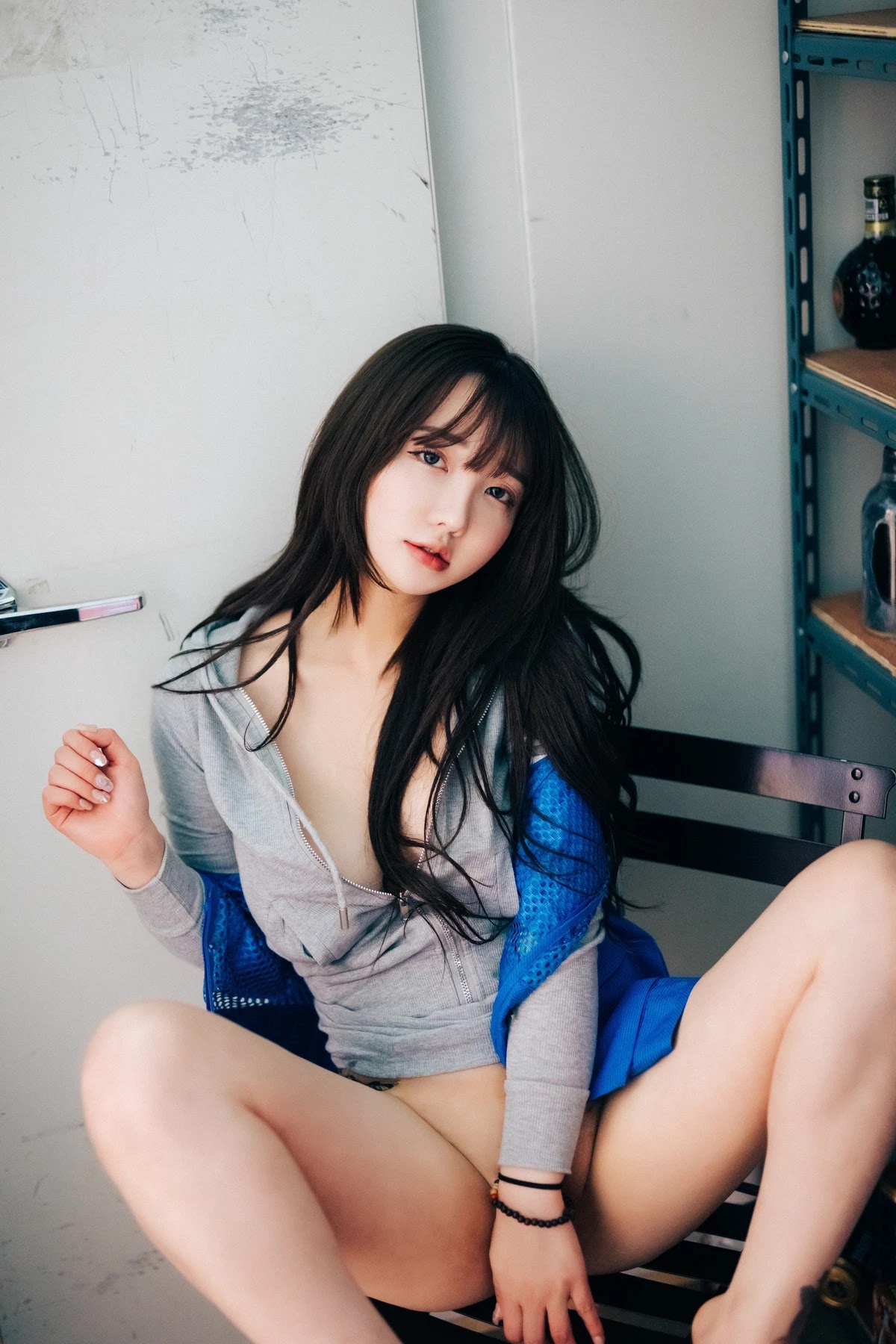 Son Yeeun 손예은, [LOOZY] Convenience Store Part Timer Set.02