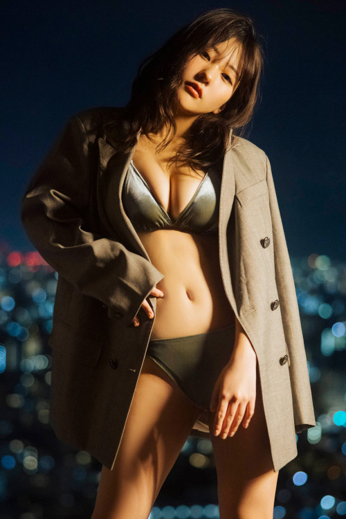 Toumi 十味, 写真集 サンプル版 旬撮ガール ちらつくピンクランジェリー