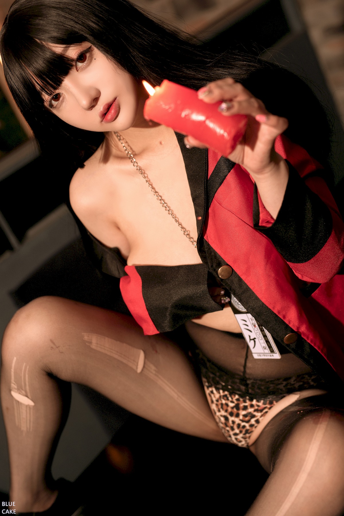 Son Yeeun 손예은, [BLUECAKE] Hardcore Gambling Set.01