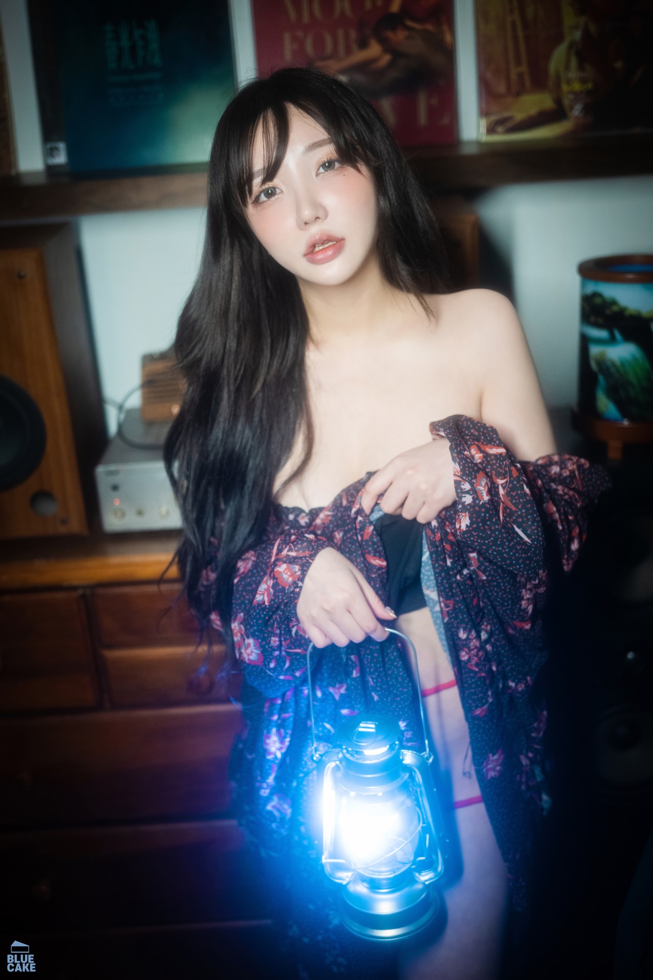 Son Yeeun 손예은, [BLUECAKE] Nothing RED+