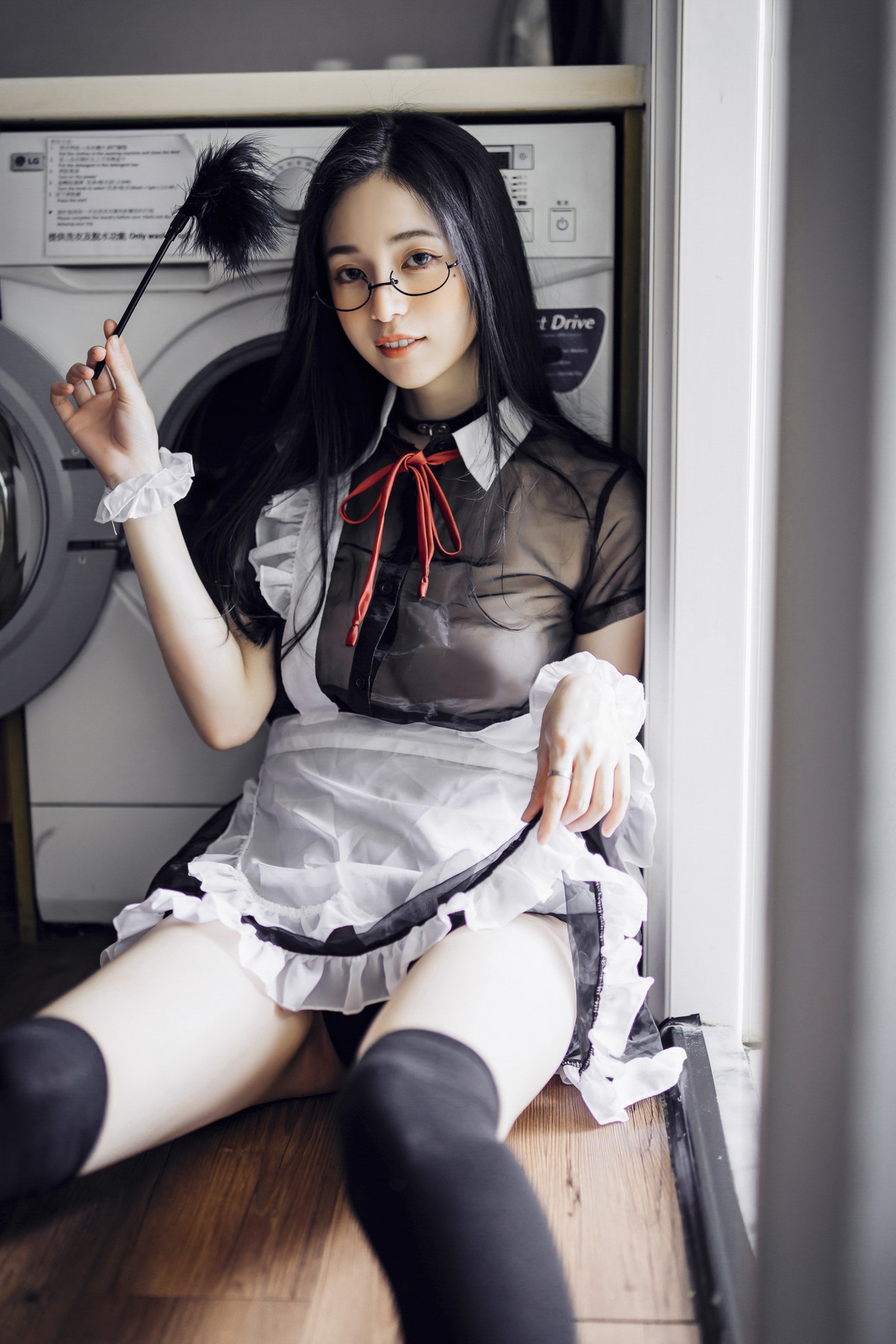 仙仙辰久違單人寫真🔞誠意超豐富寫真，全裸拍攝加六套服裝，爆炸性感女友系辰辰 Vol.01
