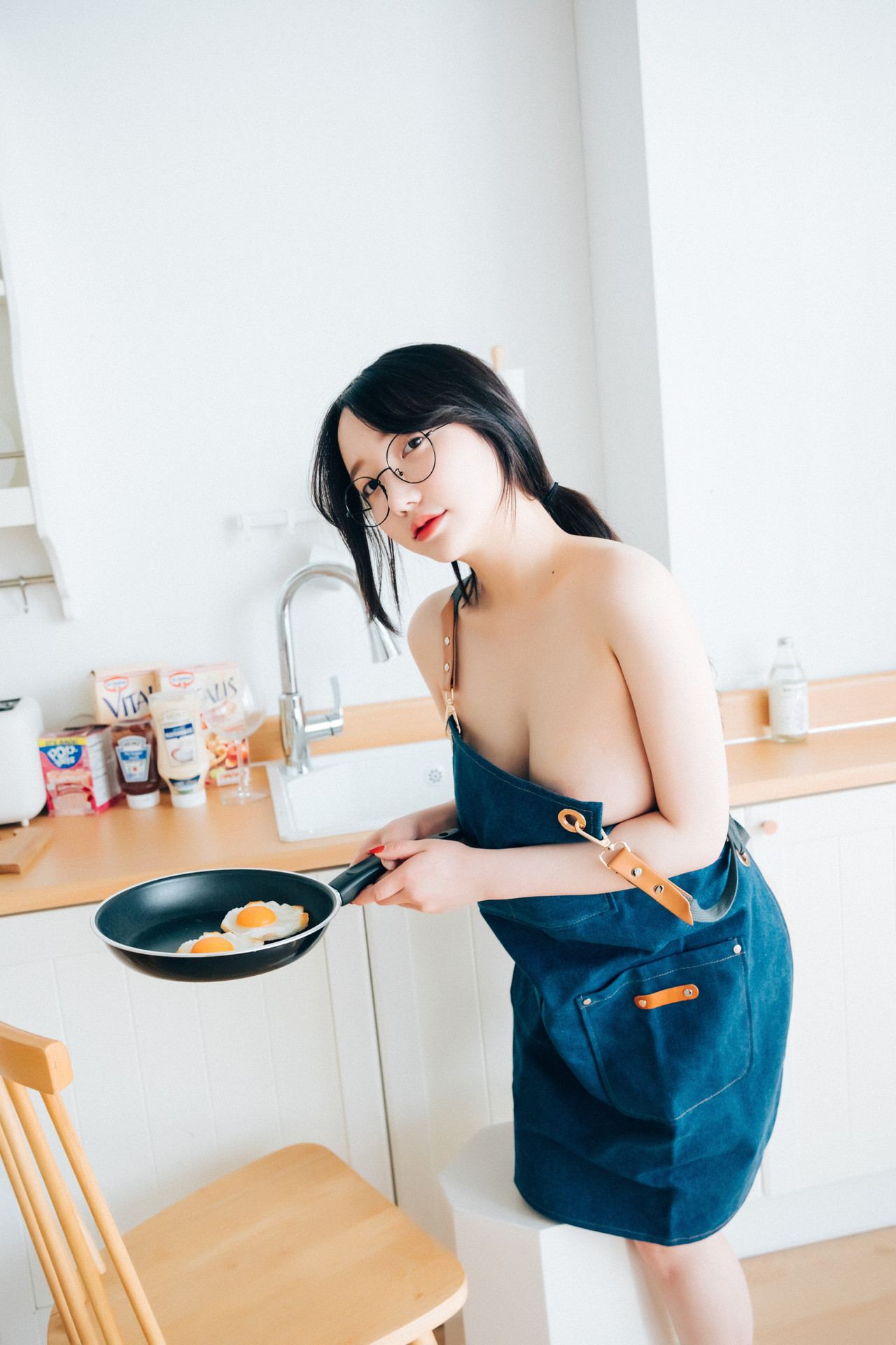 Son Yeeun 손예은, [Loozy] Nudy Painter + S.ver – Set.02