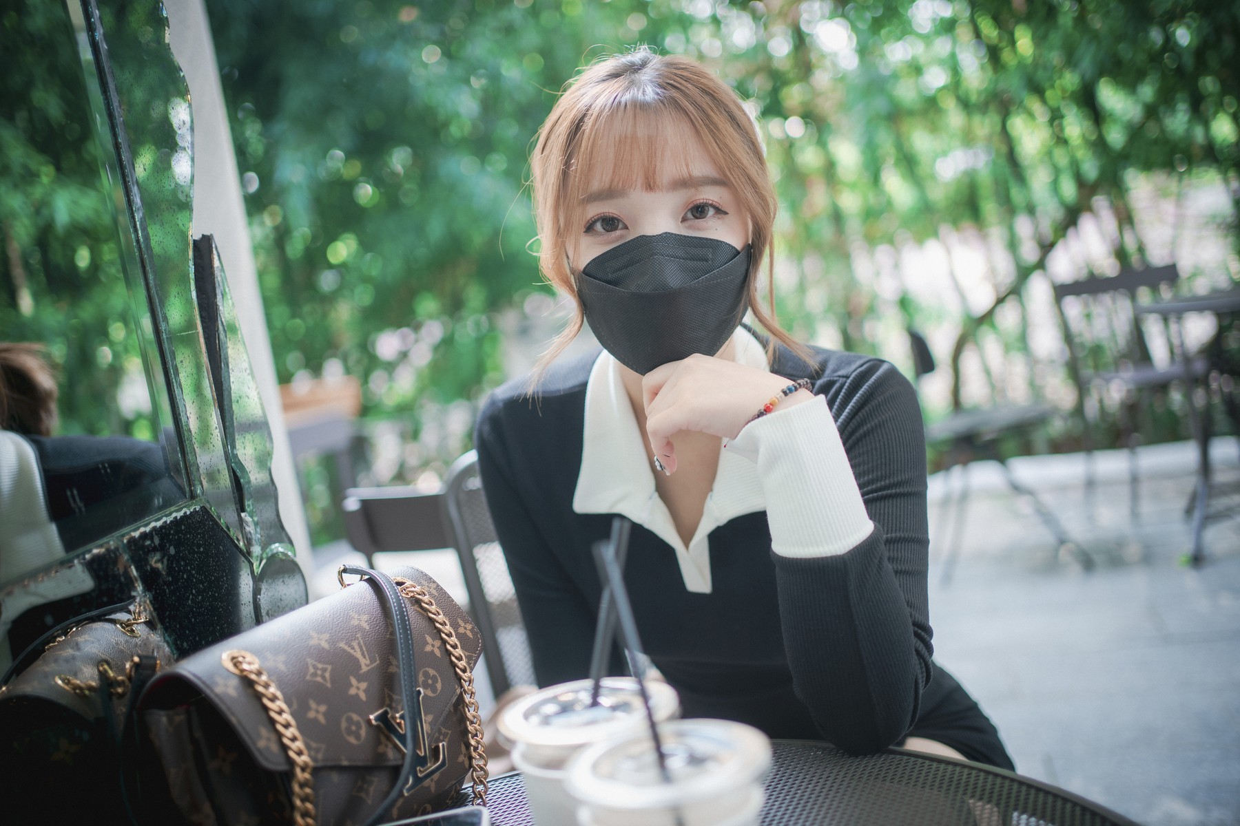 Son Yeeun 손예은, [LOOZY] A Snap of Intimacy Set.02