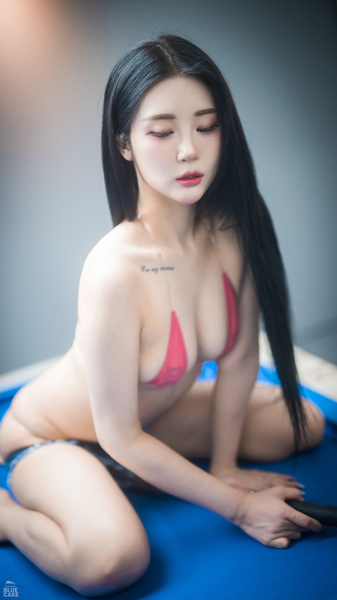 Jeong Bomi 정보미, [BLUECAKE] Secret Billiard Room