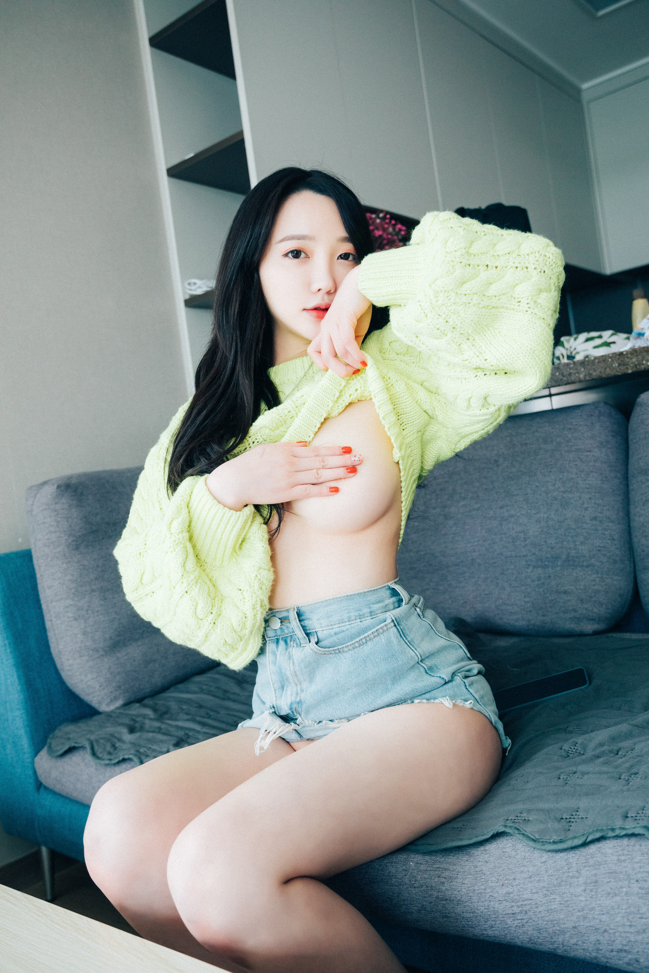 Son Yeeun 손예은, [Loozy] Travel Partner Set.01