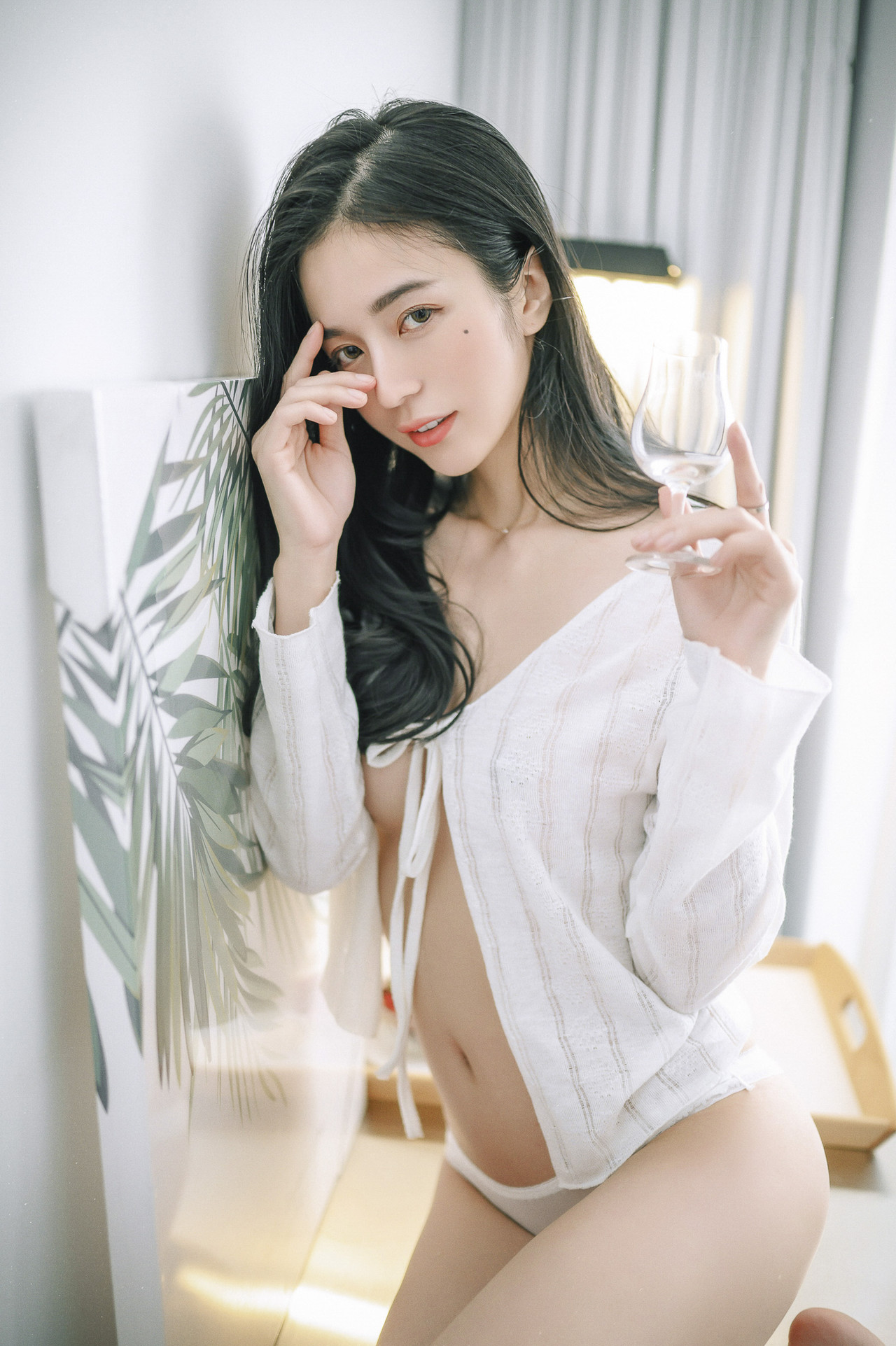 JVID精品 超仙辰辰 💕 仙女下凡玩遊戲輸了，成為任你使喚、讓你舒服的一日女友，隱藏版更多超性感畫面唷！