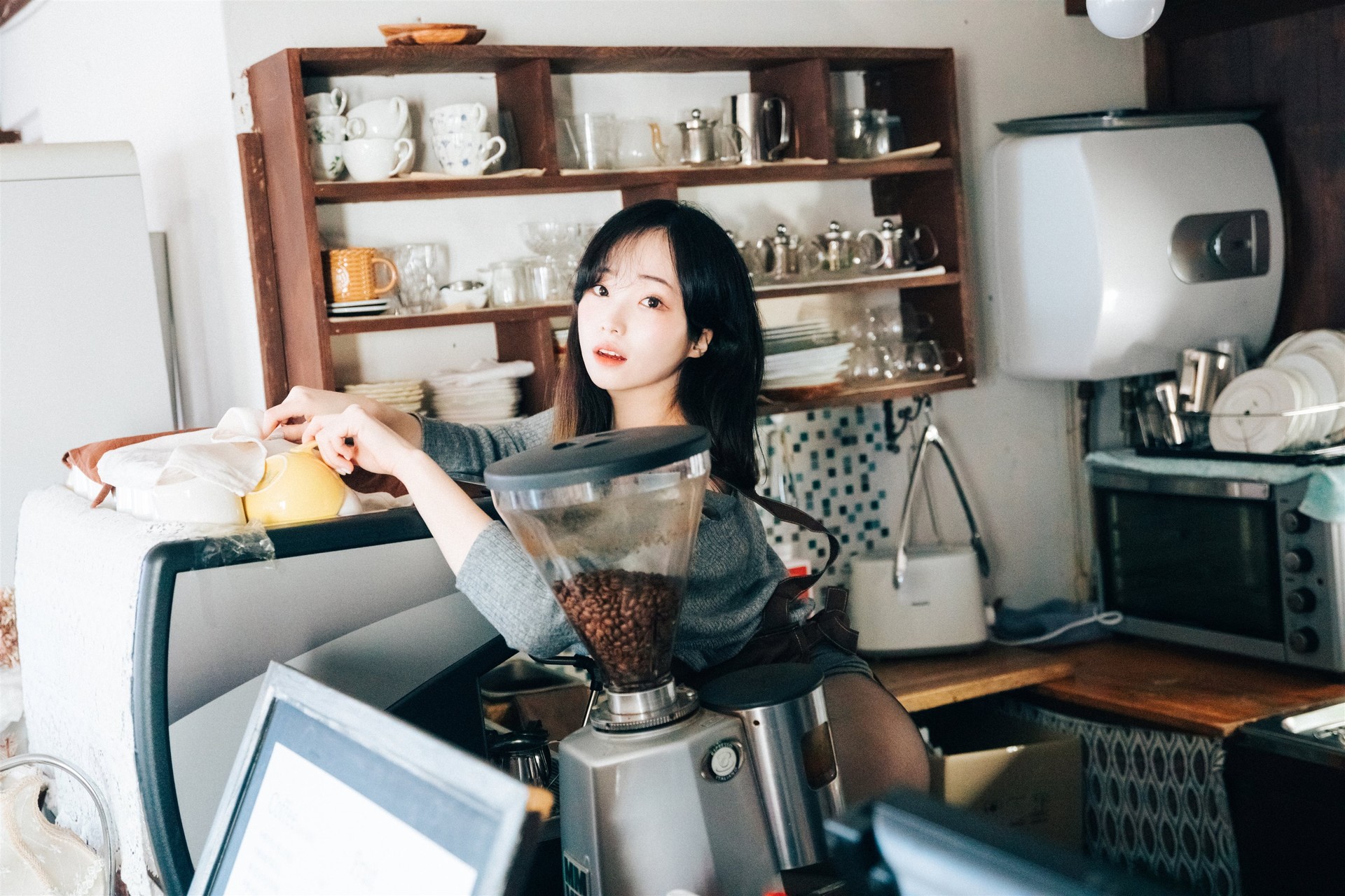 Bambi 밤비, [Loozy] Cafe Alba Set.02