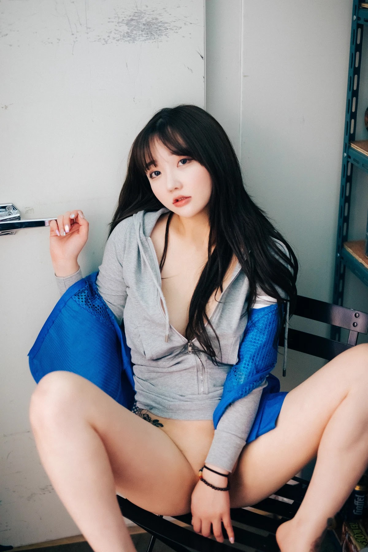 Son Yeeun 손예은, [LOOZY] Convenience Store Part Timer Set.02