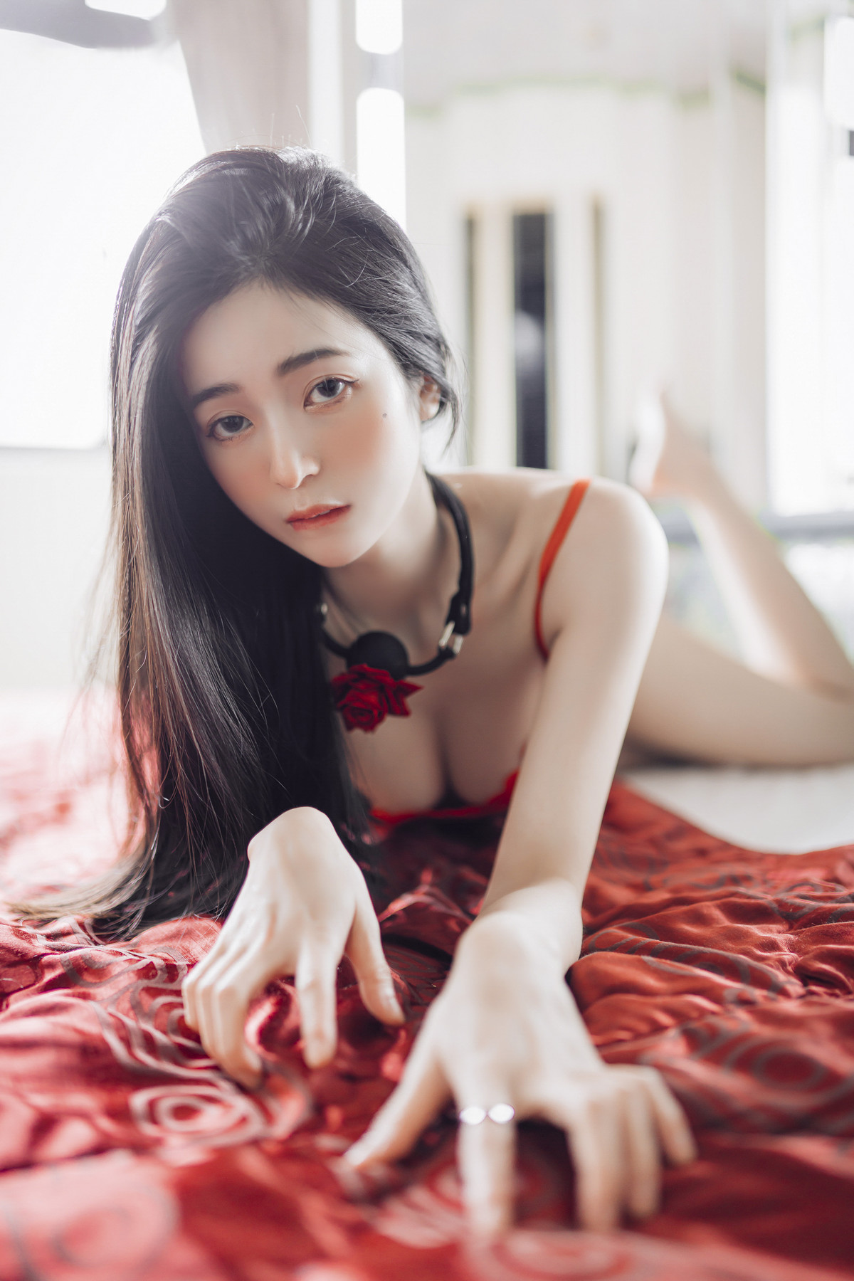 仙仙辰久違單人寫真🔞誠意超豐富寫真，全裸拍攝加六套服裝，爆炸性感女友系辰辰 Vol.02