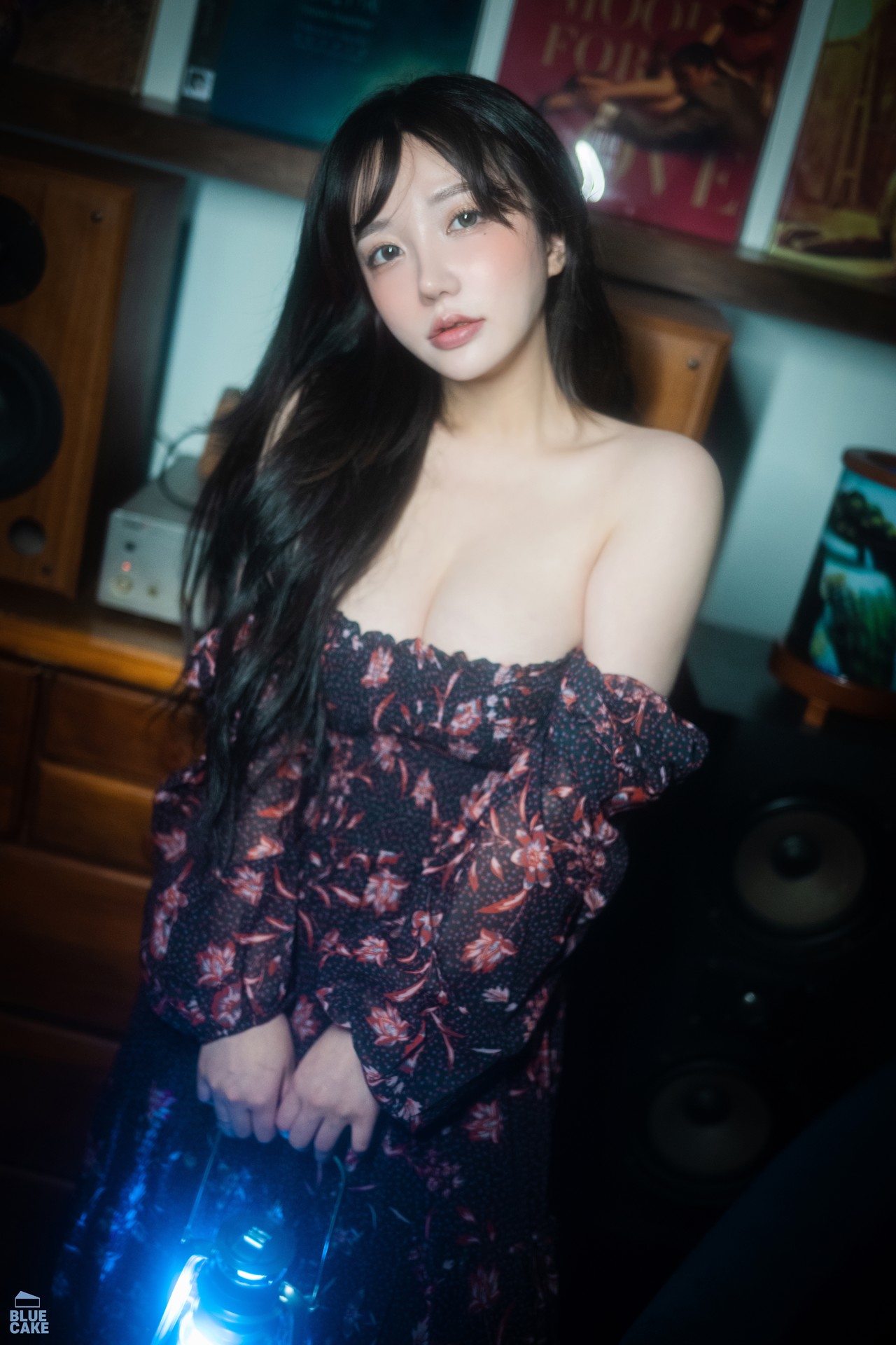 Son Yeeun 손예은, [BLUECAKE] Nothing RED+