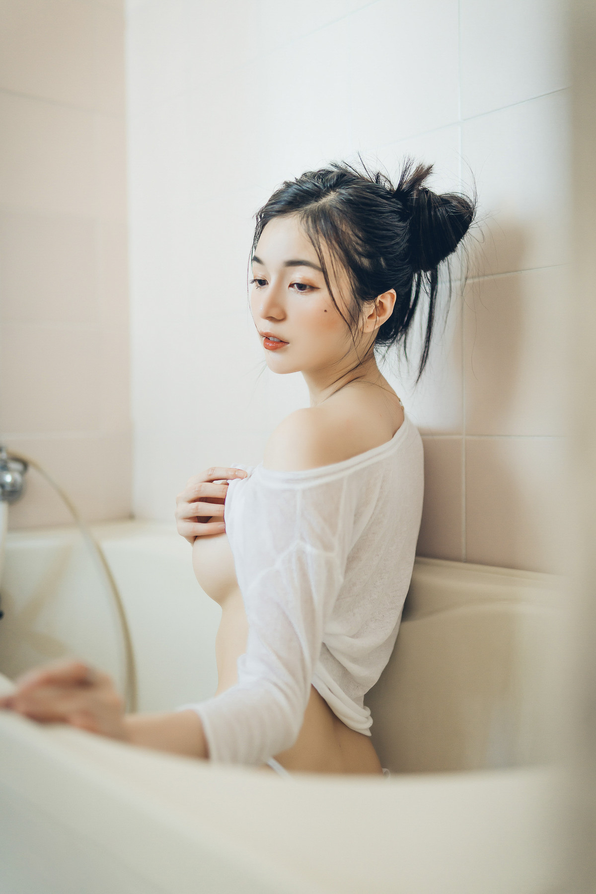 超仙美人辰辰💗 最誠意尺度 激凸 透點進化 隱藏版淋濕了! Vol.02