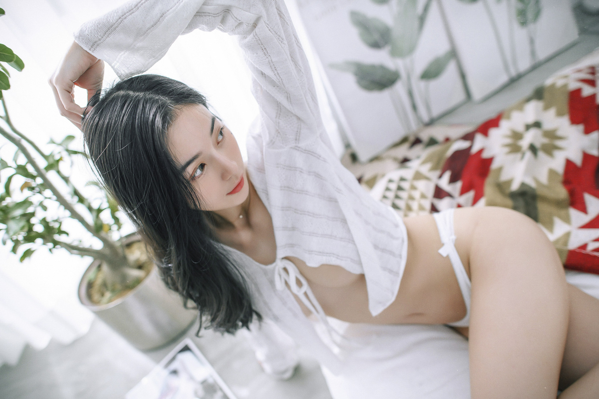 JVID精品 超仙辰辰 💕 仙女下凡玩遊戲輸了，成為任你使喚、讓你舒服的一日女友，隱藏版更多超性感畫面唷！