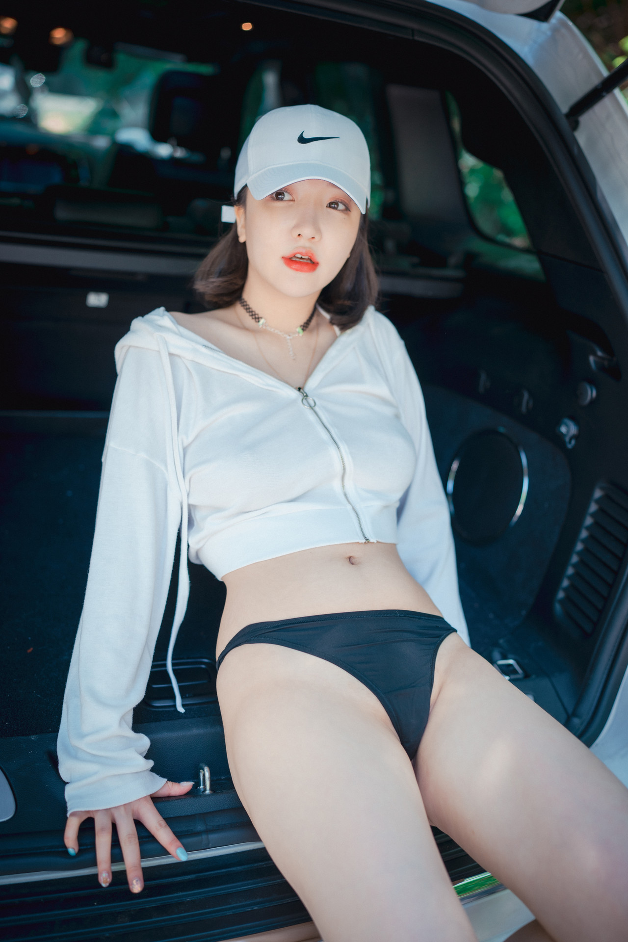 Son Yeeun 손예은, [DJAWA] Naughty Trekking Set.05