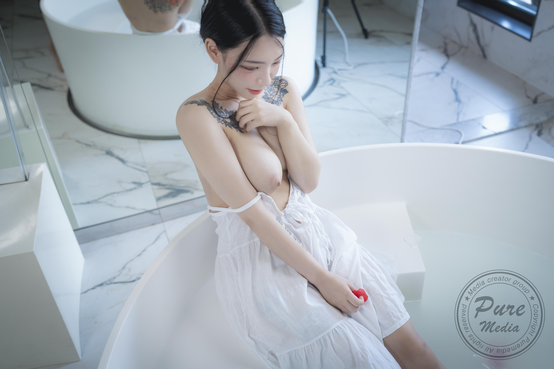 Yeon Hwa 연화, [PURE MEDIA] Vol.196 누드 디지털화보 Set.01