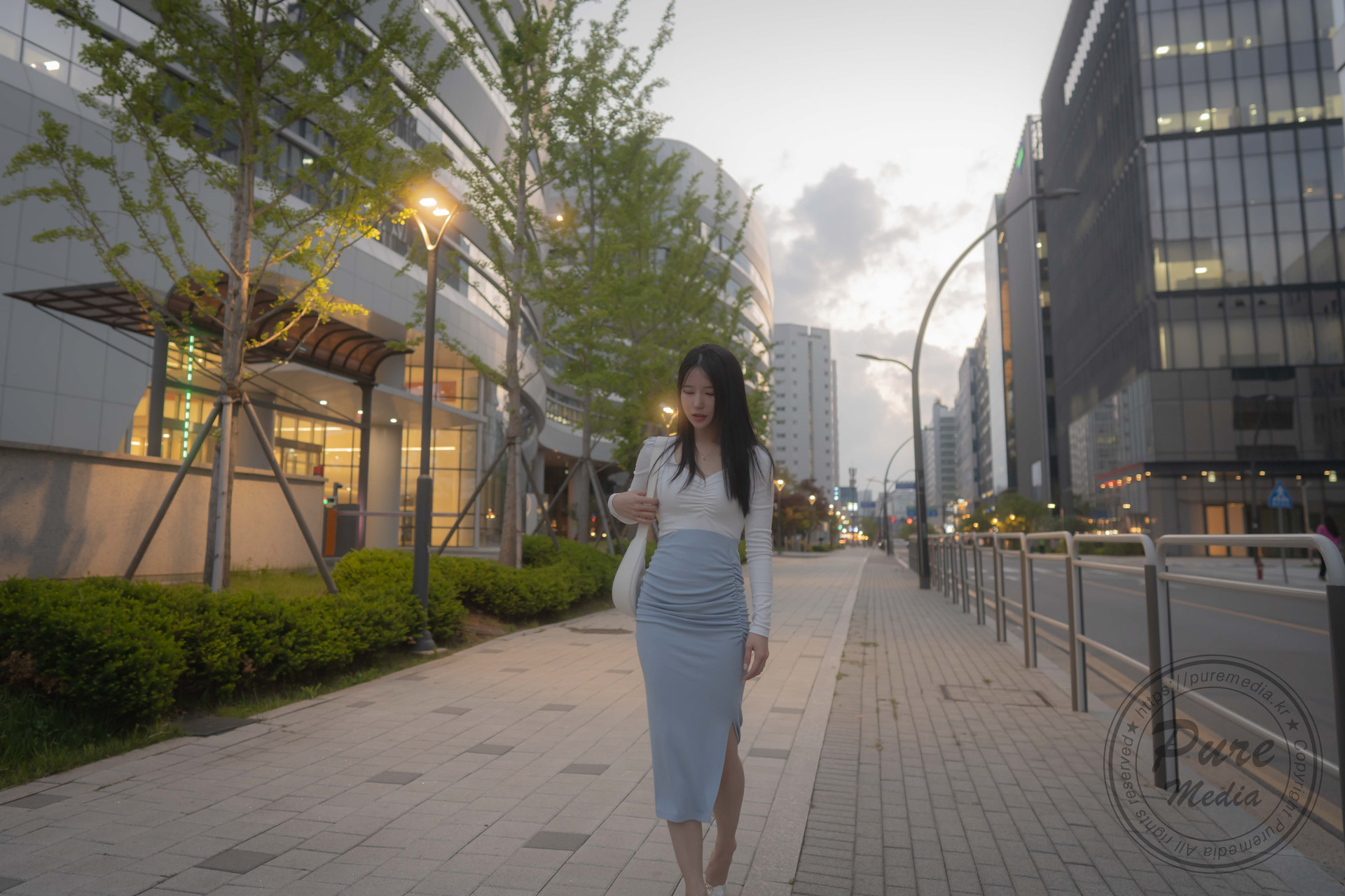 Yeha 예하, [PURE MEDIA] Kidnapped Basement Office Girl Set.01