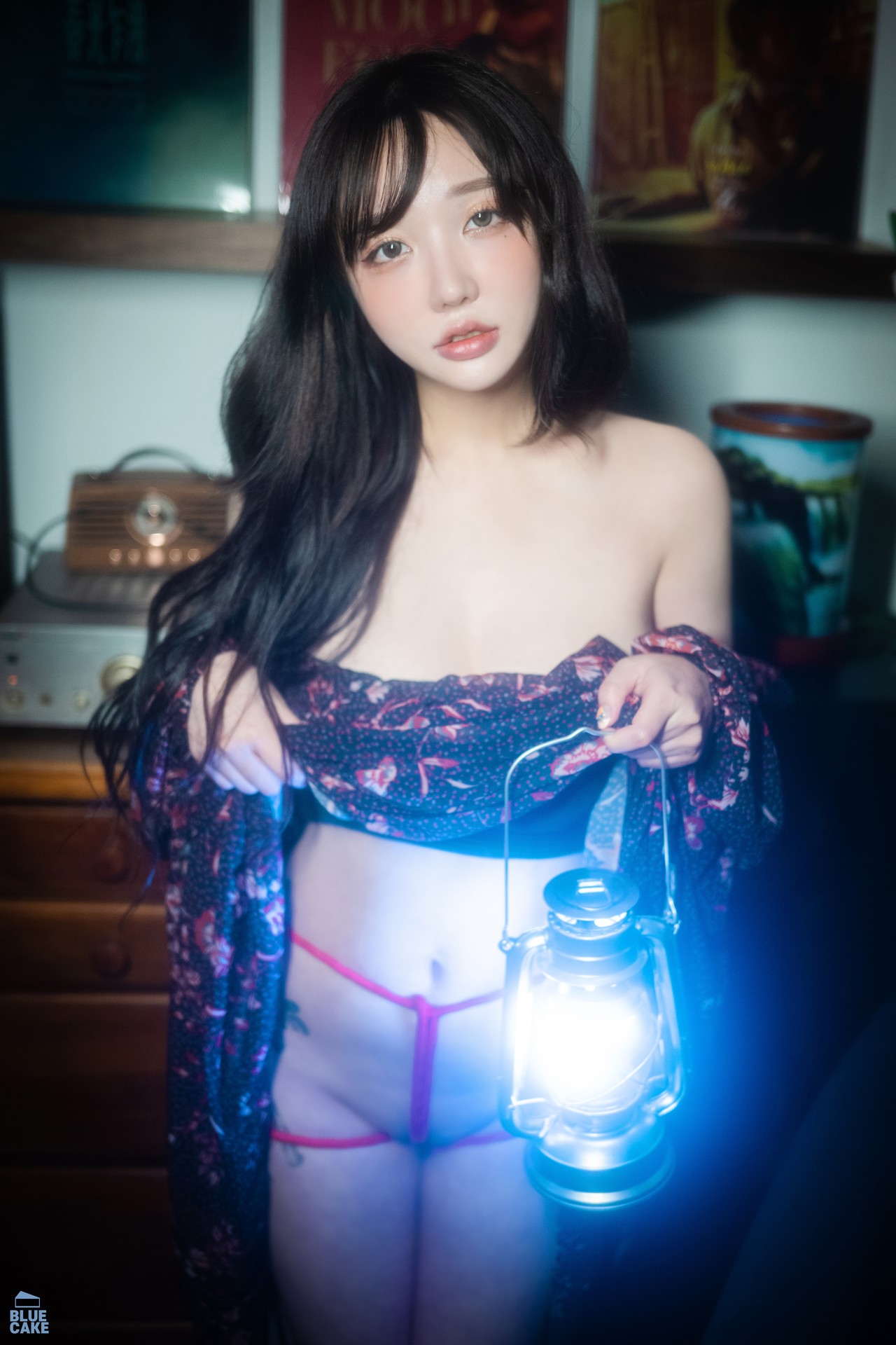 Son Yeeun 손예은, [BLUECAKE] Nothing RED+