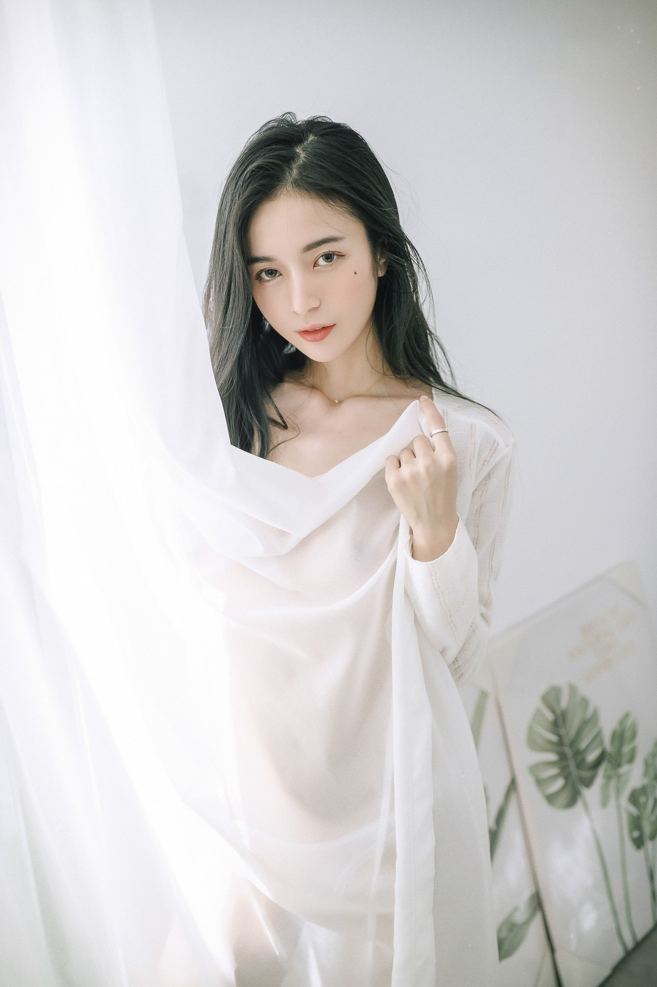 JVID精品 超仙辰辰 💕 仙女下凡玩遊戲輸了，成為任你使喚、讓你舒服的一日女友，隱藏版更多超性感畫面唷！
