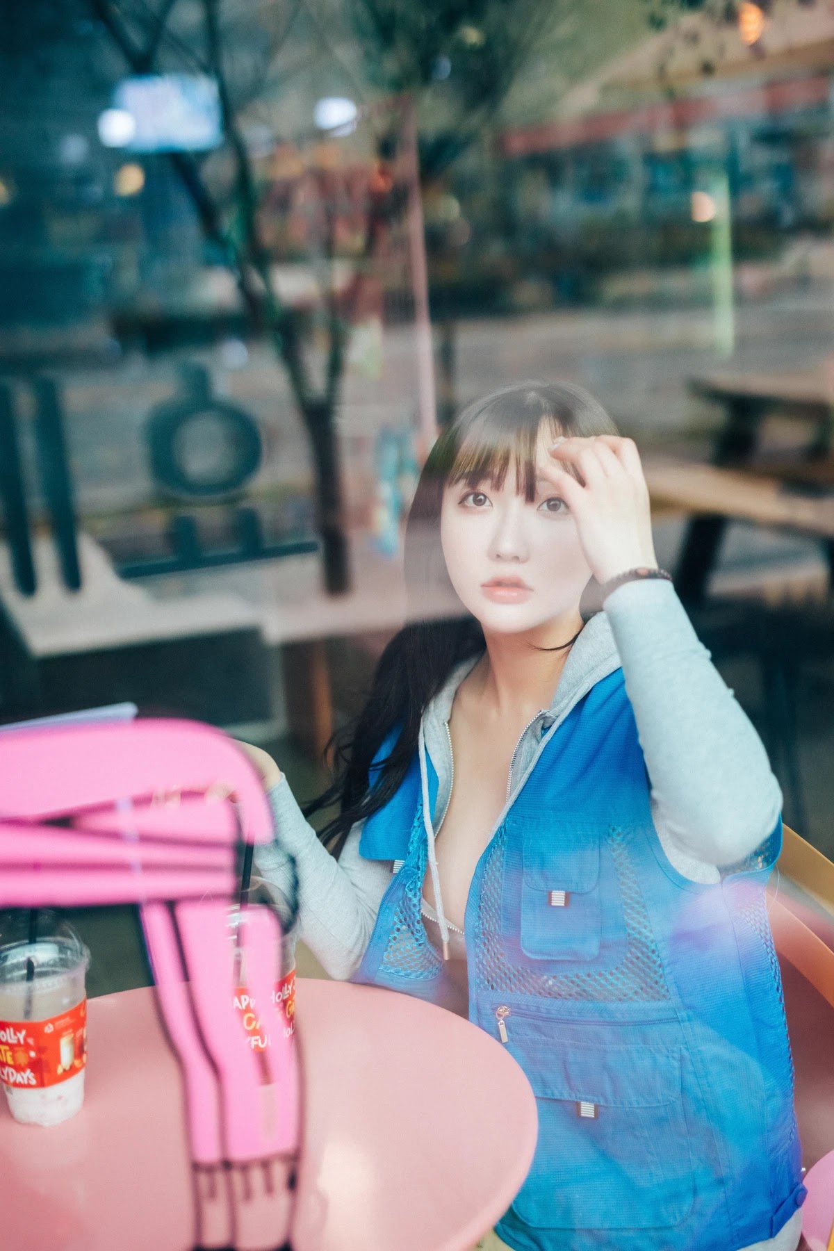 Son Yeeun 손예은, [LOOZY] Convenience Store Part Timer Set.02
